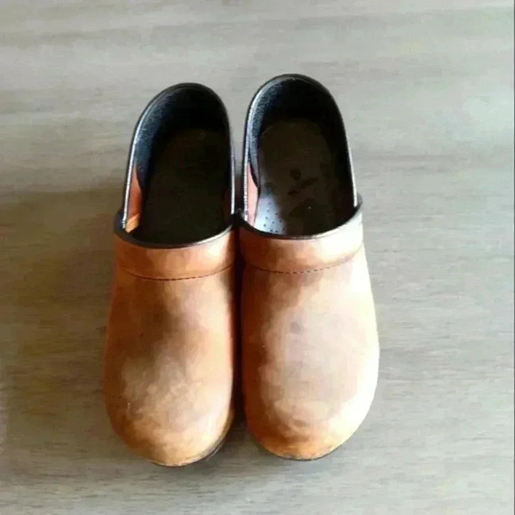 Dansko NWOT - Picture 1 of 8